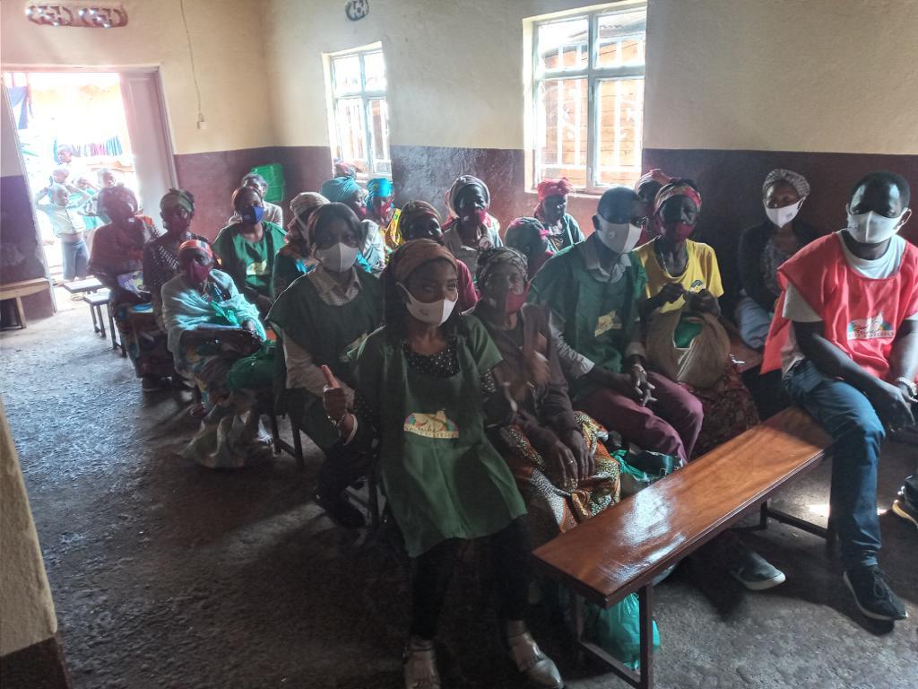 Lebensmittel und Prävention der Ansteckung in Bukavu im Ostkongo: im Zentralgefängnis und bei den Straßenkindern